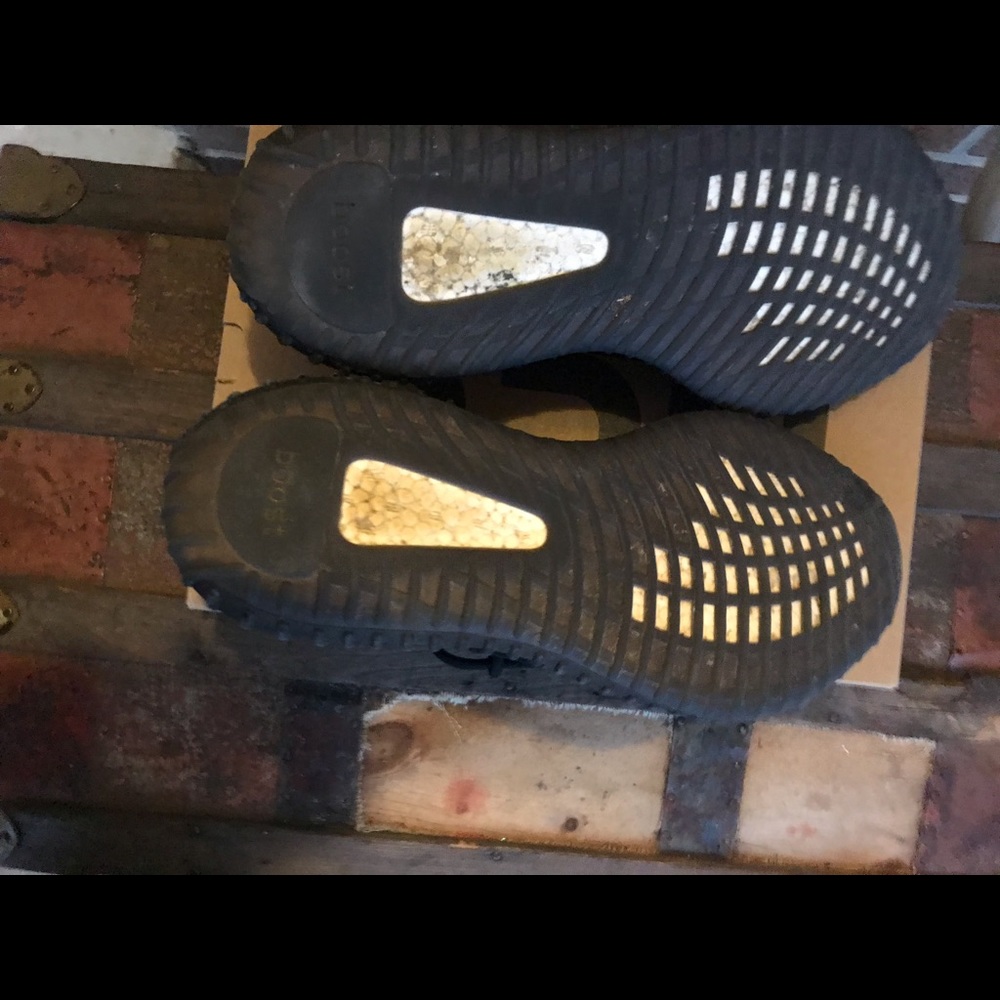 Adidas Yeezy Boost 350 v2 Oreo
